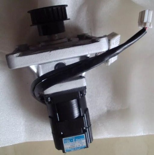 Toshiba Door motor-AC servo motor TBL-I series TS4507N1228 elevator spare parts