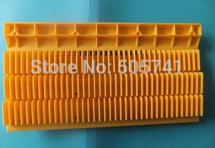 Escalator Plastic insert, type 800 (yellow left)