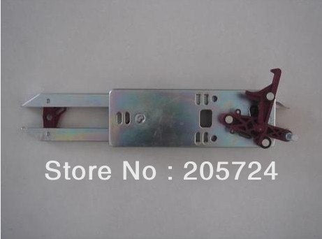 Fermator door clutch