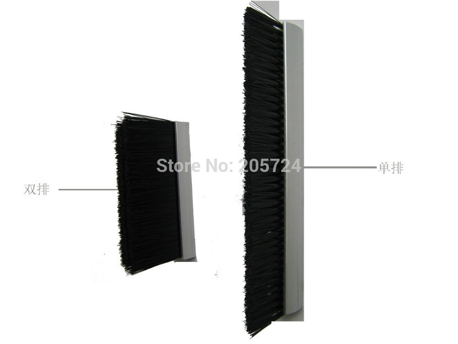 Escalator safety brush