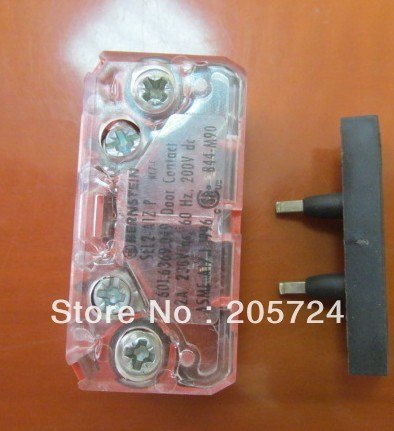 Elevator door contact  KM 274095